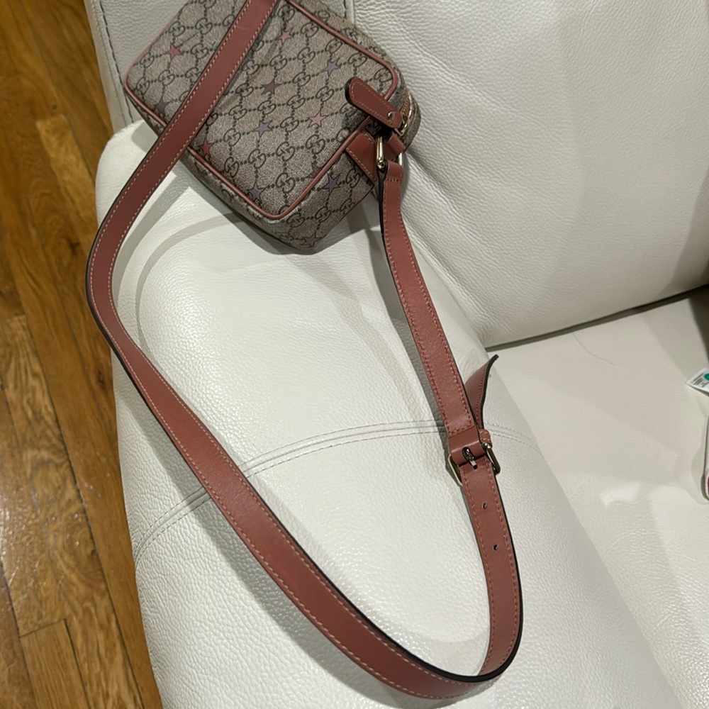 GUCCI CROSBODY BAG! Limited edition! - Picture 16 of 16